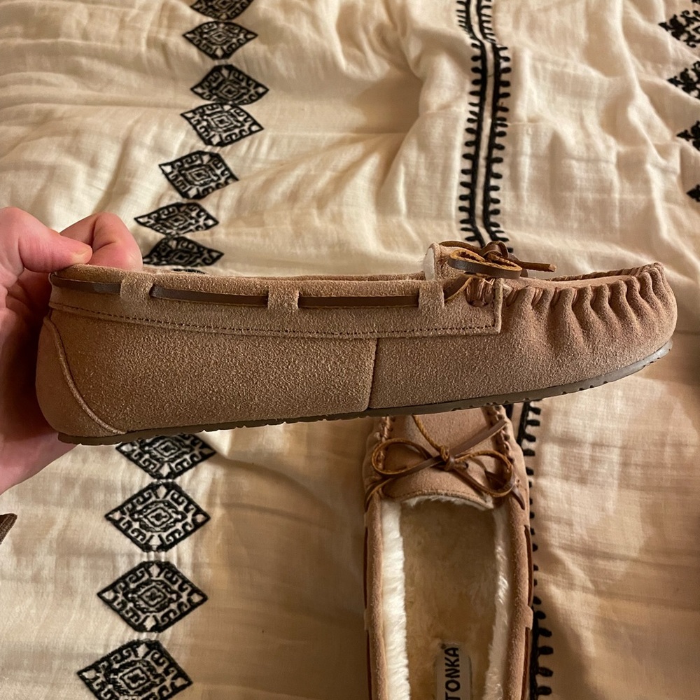 minnetonka moccasin. Women size 8. Brand new, never worn!